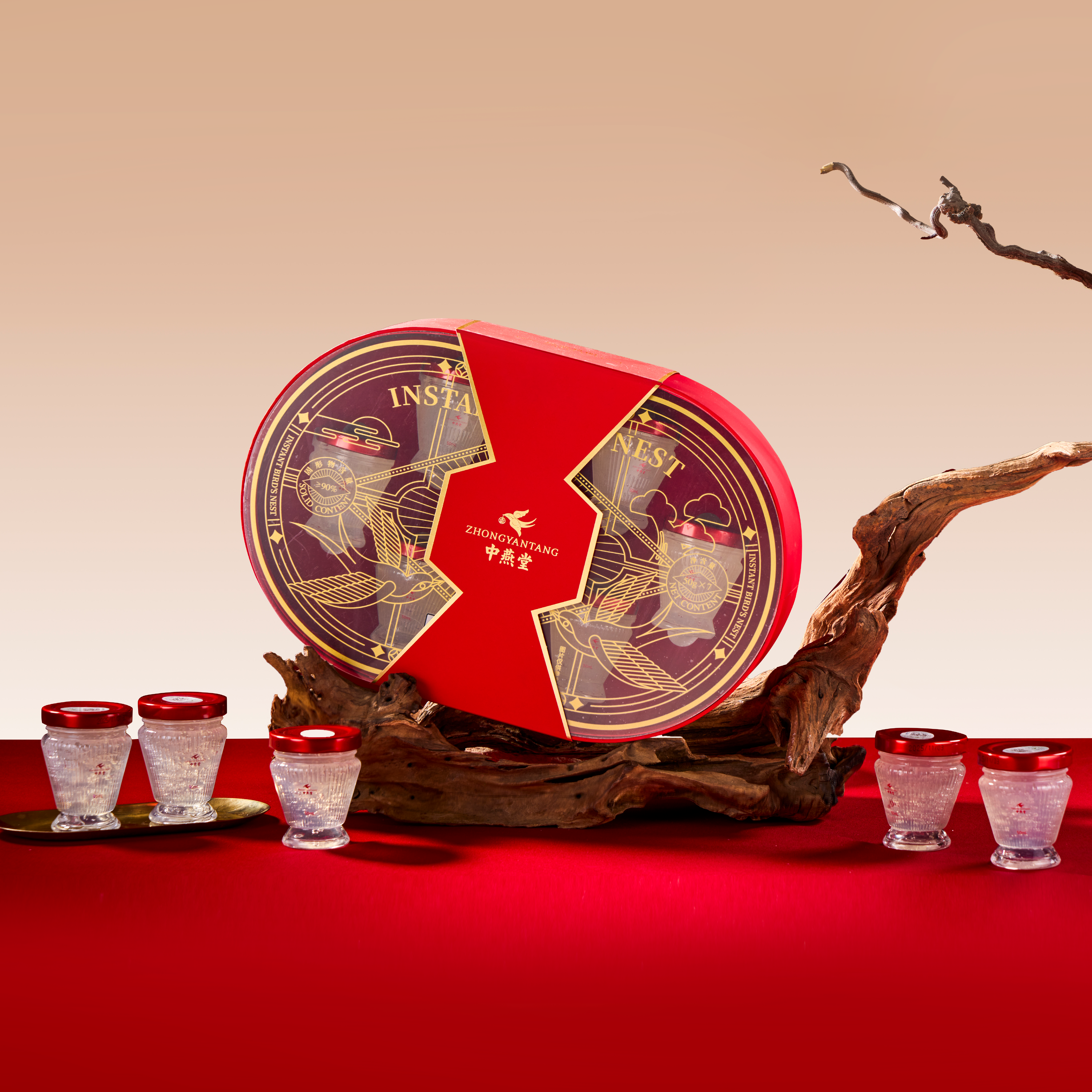 Lendlease Plus Mobile App_Lifestyle image (1125px by 1125px).png